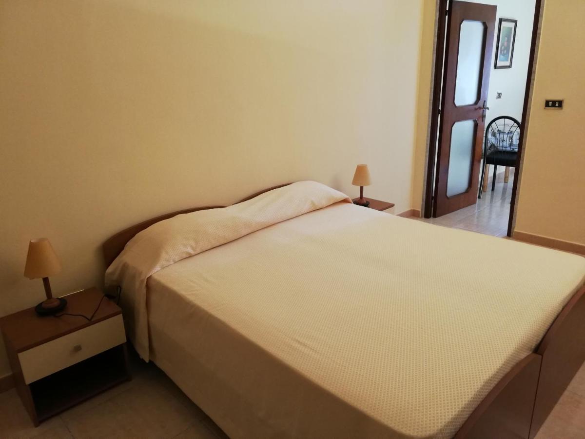 Lucia'S Apartaments Барі Екстер'єр фото
